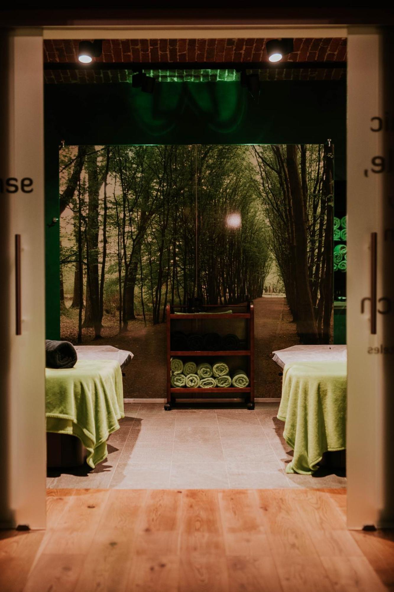 Hotel Debowy Biowellness & Spa Gory Sowie Биелава Екстериор снимка